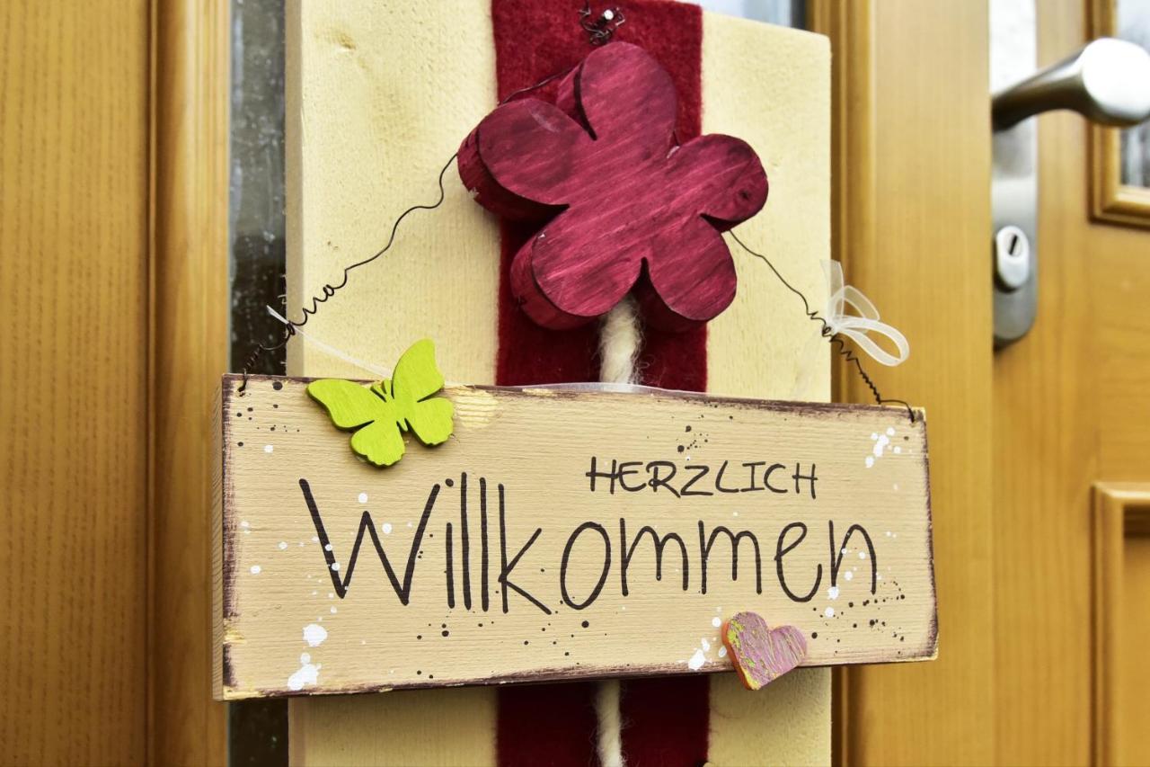 Sarentino Zimmervermietung Zum Weissen Roessl מראה חיצוני תמונה